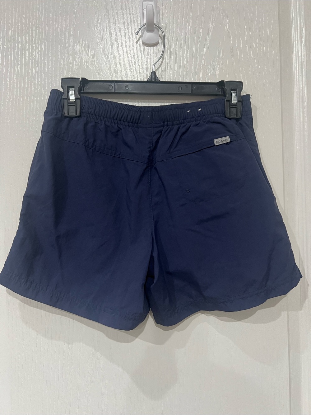 Columbia Navy Athletic Shorts with Elastic Waist and Pockets - Picture 2 of 4